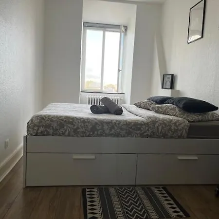 Apartment Cosy Rent Orangerie Tv Wifi Cathedrale