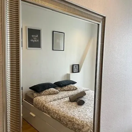 Apartment Cosy Rent Orangerie Tv Wifi Cathedrale Straßburg