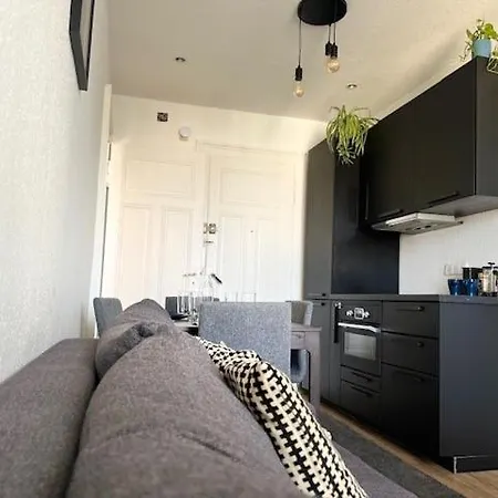 Apartment Cosy Rent Orangerie Tv Wifi Cathedrale